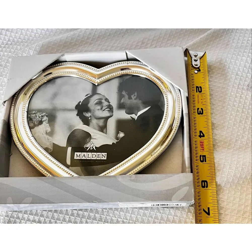 Silver Beaded Heart Shape Frame w Easel by Malden 5X6 Photo Silver Plate New